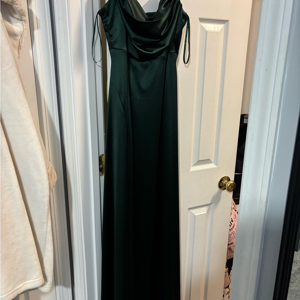 Elegant Green Evening Gown